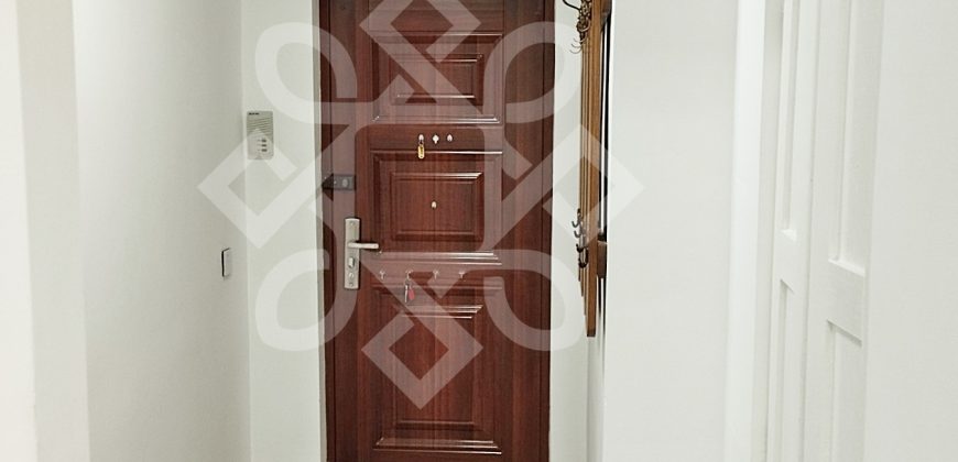 Apartament cu 3 camere, decomandat, zona bd Dacia