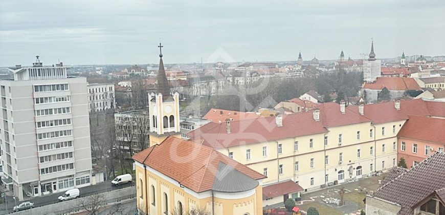 Apartament 3 camere de inchiriat B-dul Magheru Oradea