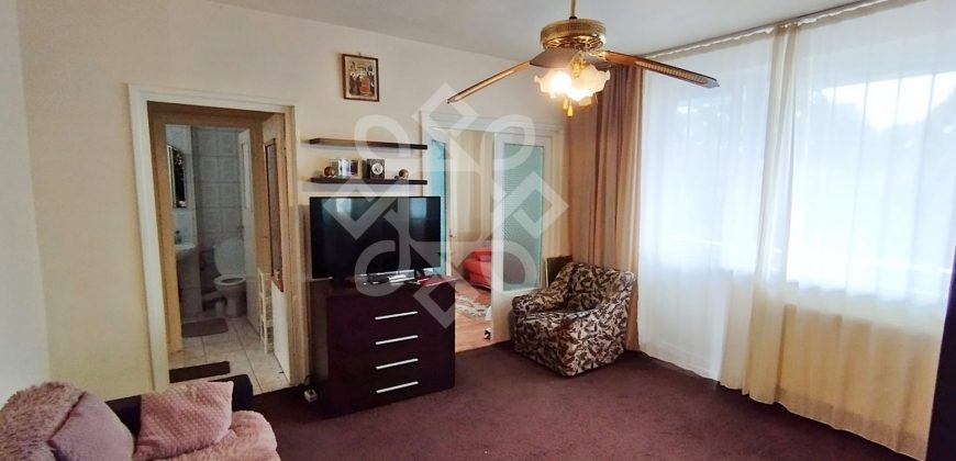Apartament cu 4 camere de inchiriat, in zona bd Dacia