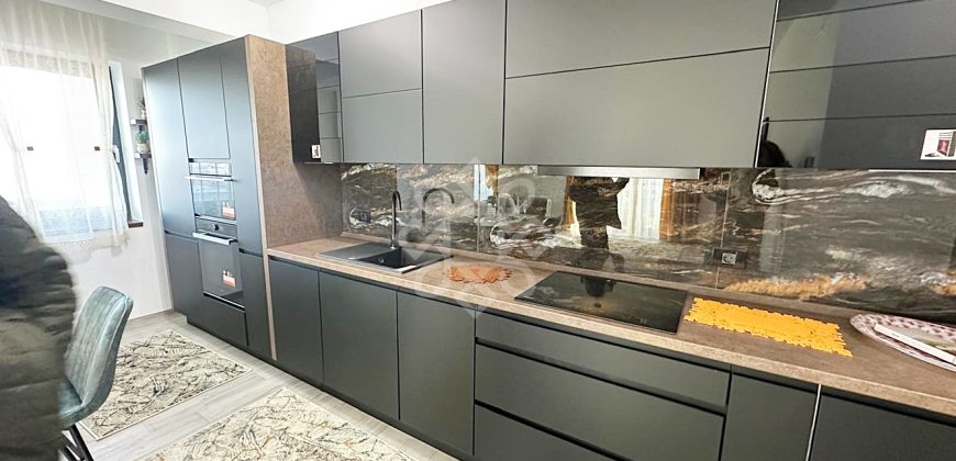 Apartament lux 3 camere de inchiriat in Prima Decebal