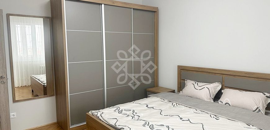 Apartament 3 camere de inchiriat B-dul Magheru Oradea