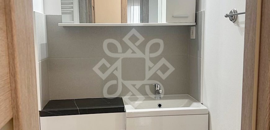 Apartament 3 camere de inchiriat B-dul Magheru Oradea