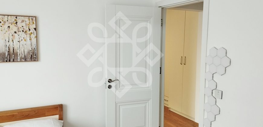 Apartament cu 3 camere, decomandat, zona bd Dacia