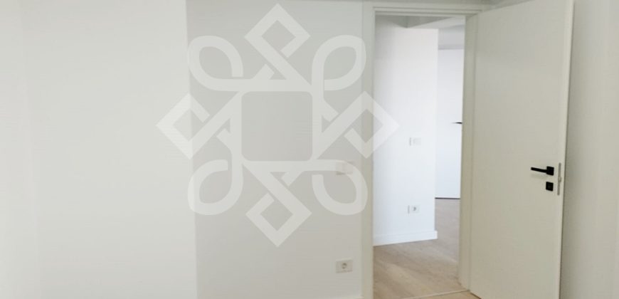 Apartament cu 2 camere in Prima Urbana 3
