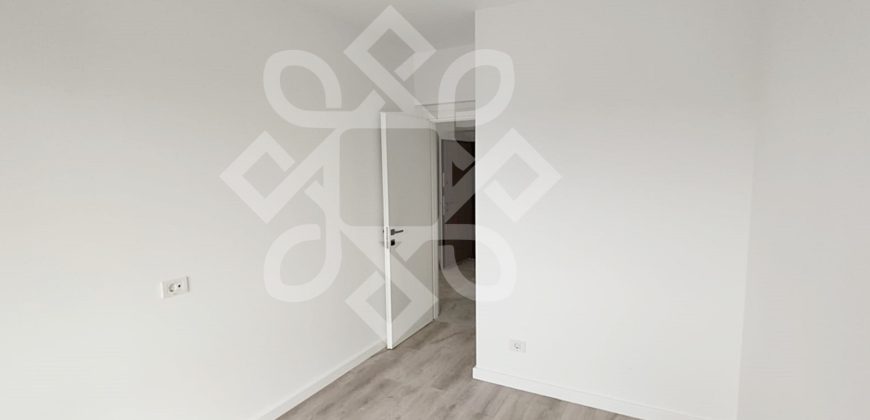Apartament decomandat cu 3 camere in Prima Urbana 3