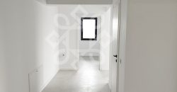 Apartament decomandat cu 3 camere in Prima Urbana 3