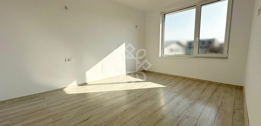 Casa finisata 4 camere si 600 mp teren de vanzare in Paleu