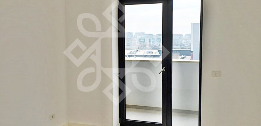 Apartament nou cu 3 camere si 2 bai in Prima Urbana 3