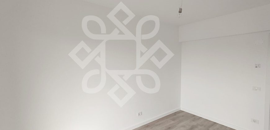 Apartament decomandat cu 3 camere in Prima Urbana 3