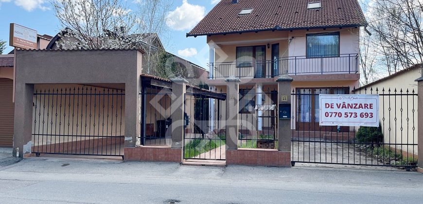 Vila de vanzare pe Malul Crisului, strada Facliei Oradea