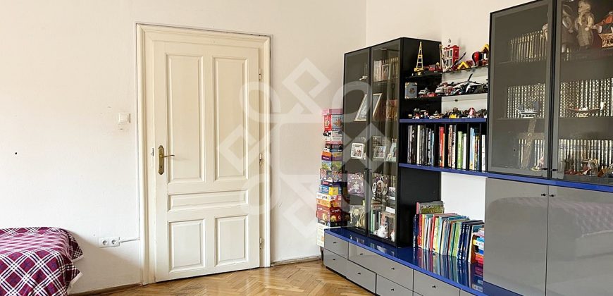 Casa cu 4 camere de vanzare in zona centrala din Oradea