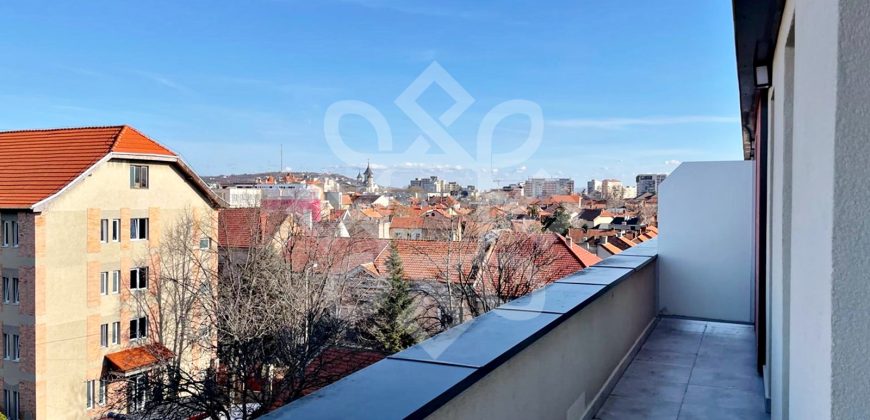 Penthouse ultracentral de vanzare, Oradea