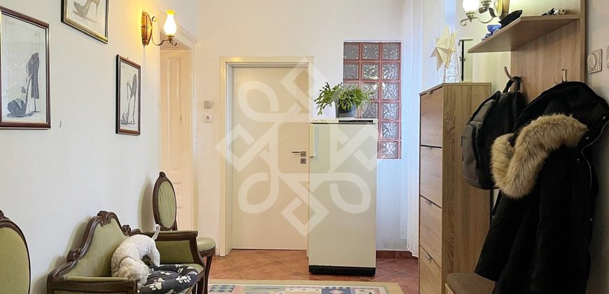 Casa cu 4 camere de vanzare in zona centrala din Oradea