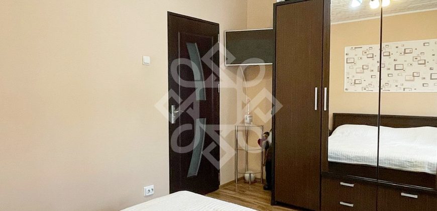 Apartament cu 2 camere de vanzare la parter in Rogerius