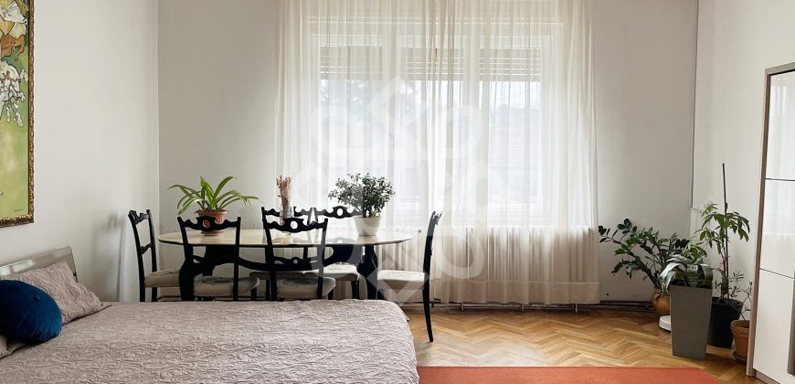 Casa cu 4 camere de vanzare in zona centrala din Oradea