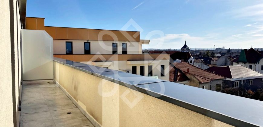 Penthouse ultracentral de vanzare, Oradea