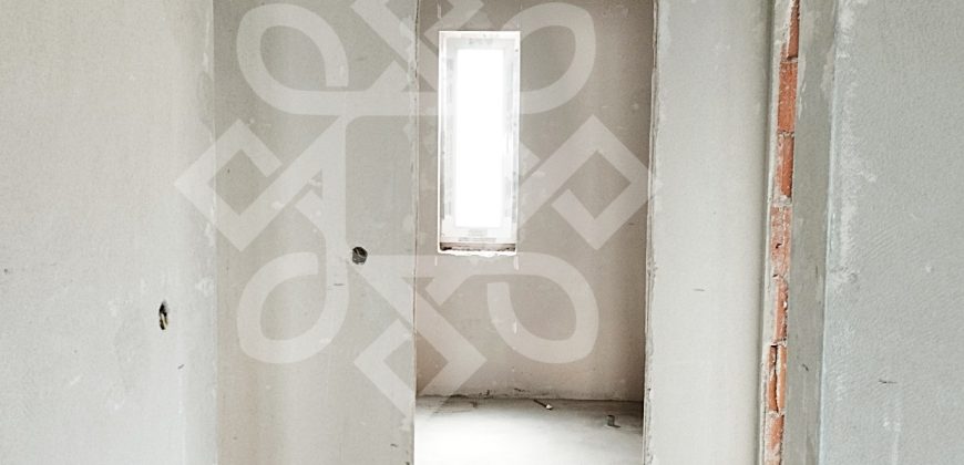 Casa de vanzare pe nivel cu 4 camere in Cihei
