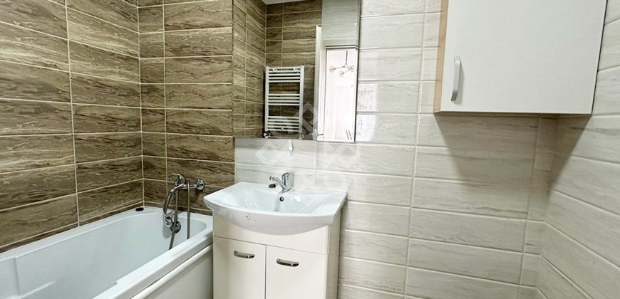 Apartament 3 camere de inchiriat in Prima Universitatii