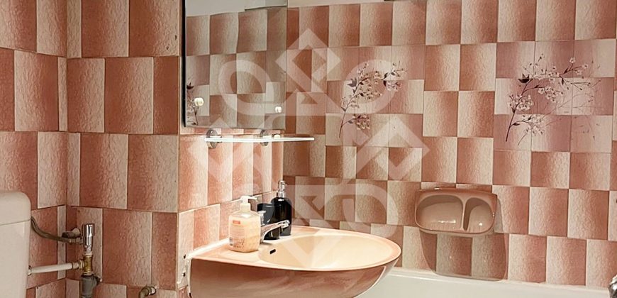 Apartament cu 3 camere de inchiriat pe bld. Stefan cel Mare