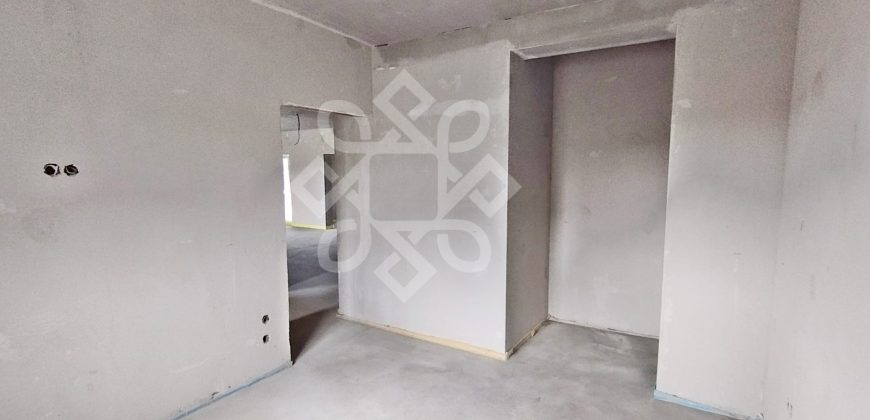 Casa de vanzare pe nivel cu 4 camere in Cihei