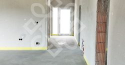 Casa de vanzare pe nivel cu 4 camere in Cihei