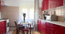 Apartament cu 3 camere de inchiriat pe bld. Stefan cel Mare