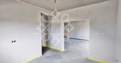 Casa de vanzare pe nivel cu 4 camere in Cihei