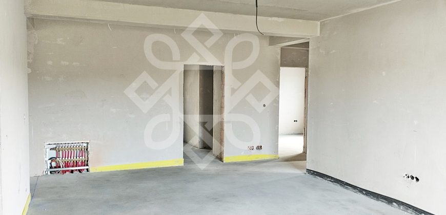 Casa de vanzare pe nivel cu 4 camere in Cihei