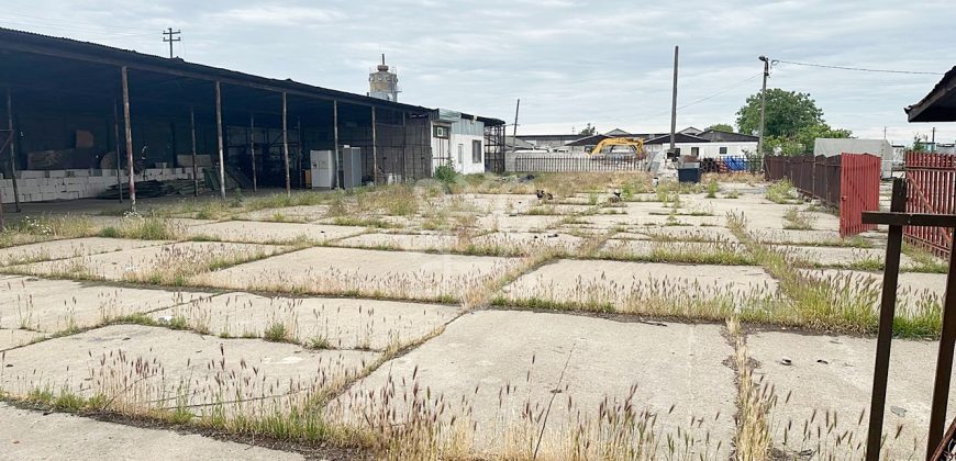 Teren 2100mp cu spatii pentru depozitare in Iosia