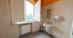 Spatiu comercial 200mp de inchiriat zona Oncea