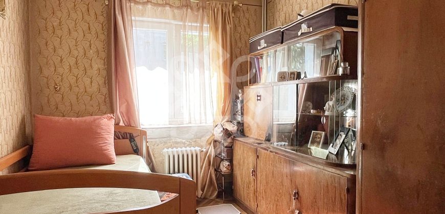 Apartament cu 3 camere de vanzare la etajul 2 in Nufarul