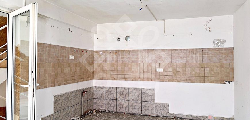 Casa cu 6 camere de inchiriat in Rogerius