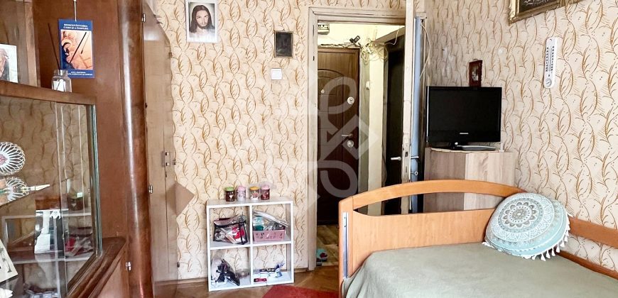 Apartament cu 3 camere de vanzare la etajul 2 in Nufarul
