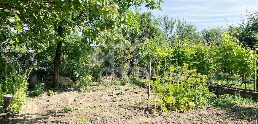 Casa de vanzare cu teren 523 mp in Sanmartin