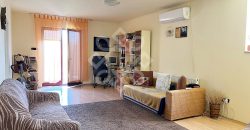 Casa de vanzare cu teren 523 mp in Sanmartin