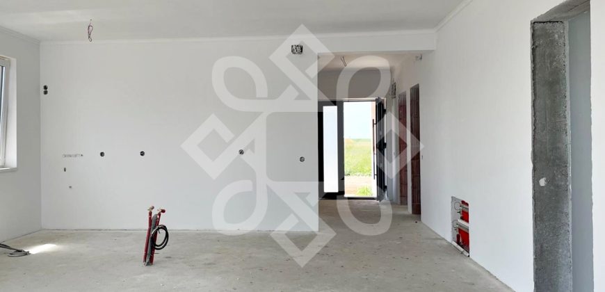Casa noua de vanzare cu teren 500 mp in Santandrei