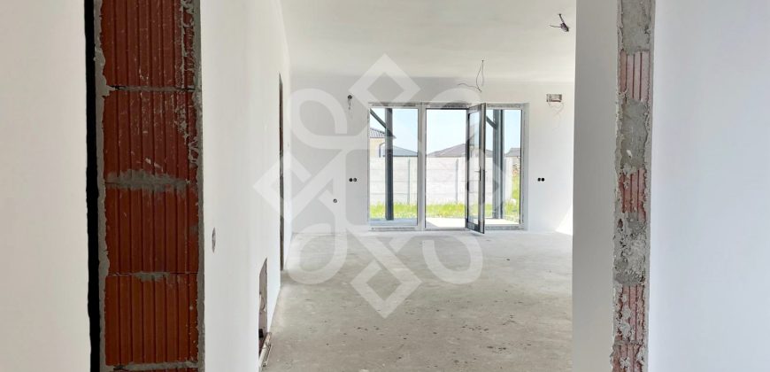 Casa noua de vanzare cu teren 500 mp in Santandrei