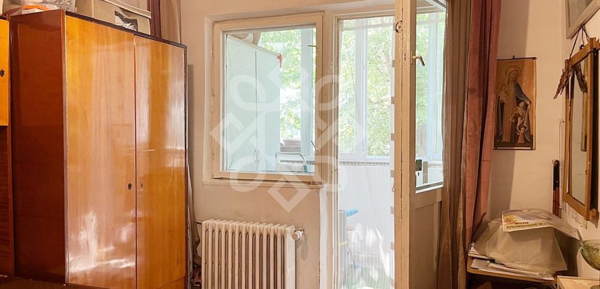 Apartament cu 3 camere de vanzare la etajul 2 in Nufarul