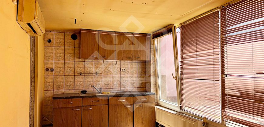 Casa cu 6 camere de inchiriat in Rogerius