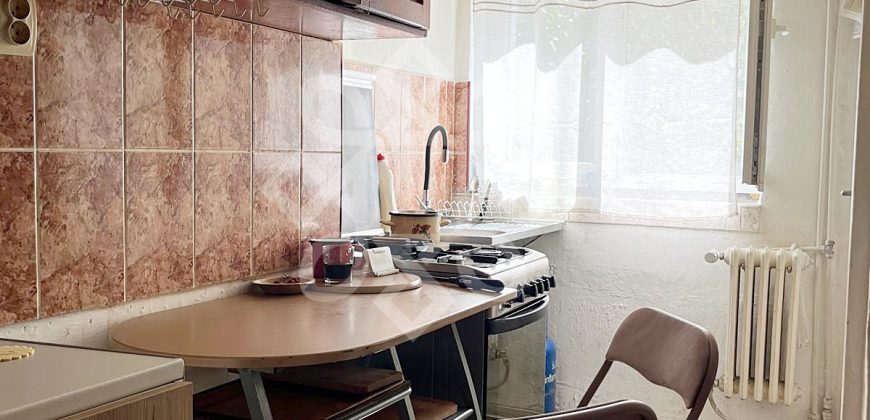 Apartament cu 3 camere de vanzare la etajul 2 in Nufarul