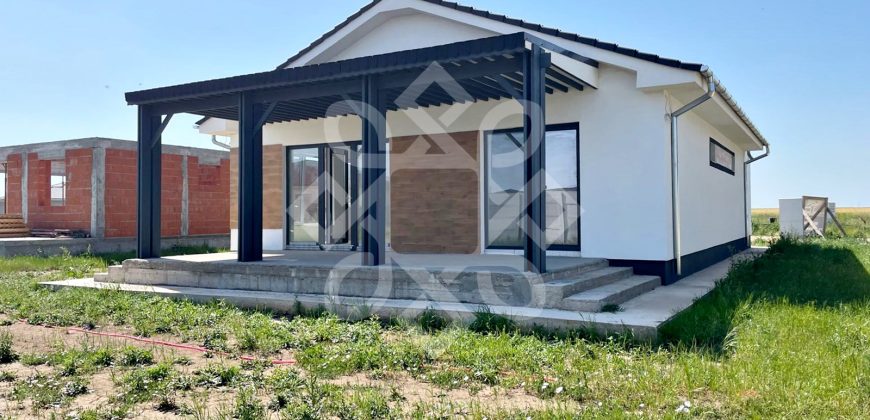 Casa noua de vanzare cu teren 500 mp in Santandrei