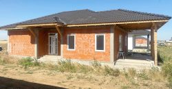 Casa 4 camere si 500 mp teren de vanzare in Santandrei