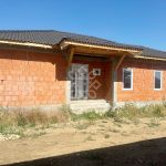 Casa 4 camere si 500 mp teren de vanzare in Santandrei