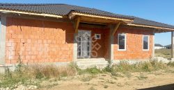 Casa 4 camere si 500 mp teren de vanzare in Santandrei