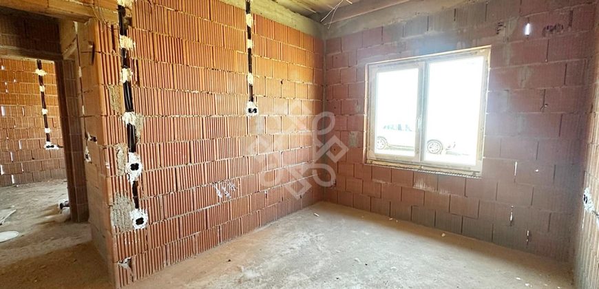 Casa 4 camere si 500 mp teren de vanzare in Santandrei
