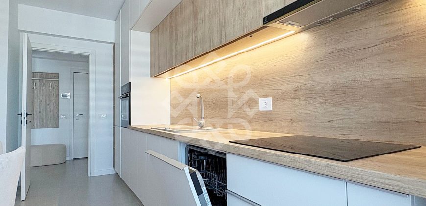 Apartament nou cu 2 camere si parcare in Prima Arena
