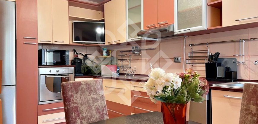 Apartament cu 2 camere de vanzare, etaj 1 in Rogerius