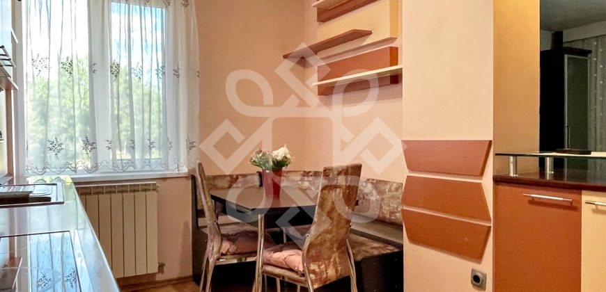 Apartament cu 2 camere de vanzare, etaj 1 in Rogerius
