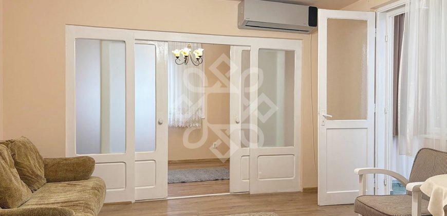 Apartament cu 4 camere de inchiriat pe Splaiul Crisanei
