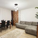 Apartament la curte de vanzare, strada Cardinal Iuliu Hossu Oradea